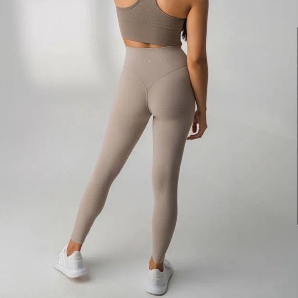 Balance Athletica Vitality The Cloud Pant Legging Mica Beige New